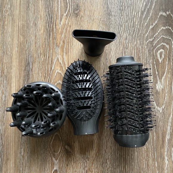 Chi Volumizer 4 in 1 Blowout Brush - Picture 3 of 4